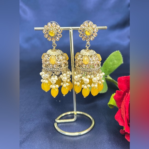 The Unbranded Brand Jewelry - Beautiful Mustard Gold Duluxe Reverse Ad Jhumkas